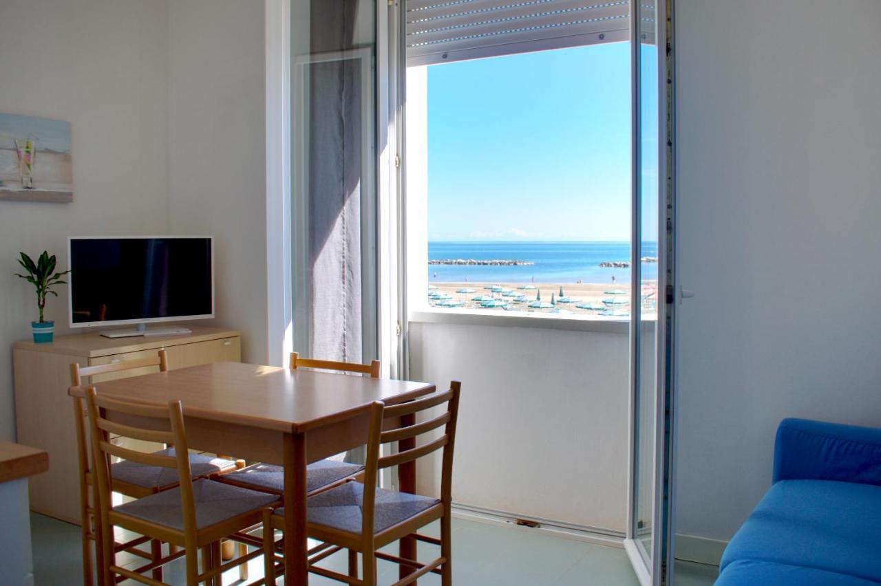 Sun Beach Residence Rimini Buitenkant foto