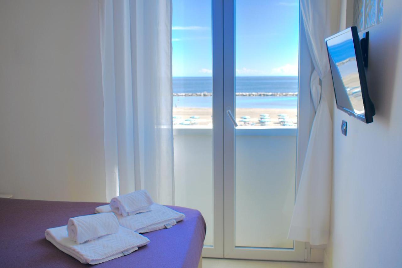 Sun Beach Residence Rimini Buitenkant foto