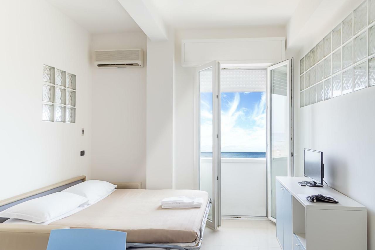 Sun Beach Residence Rimini Buitenkant foto
