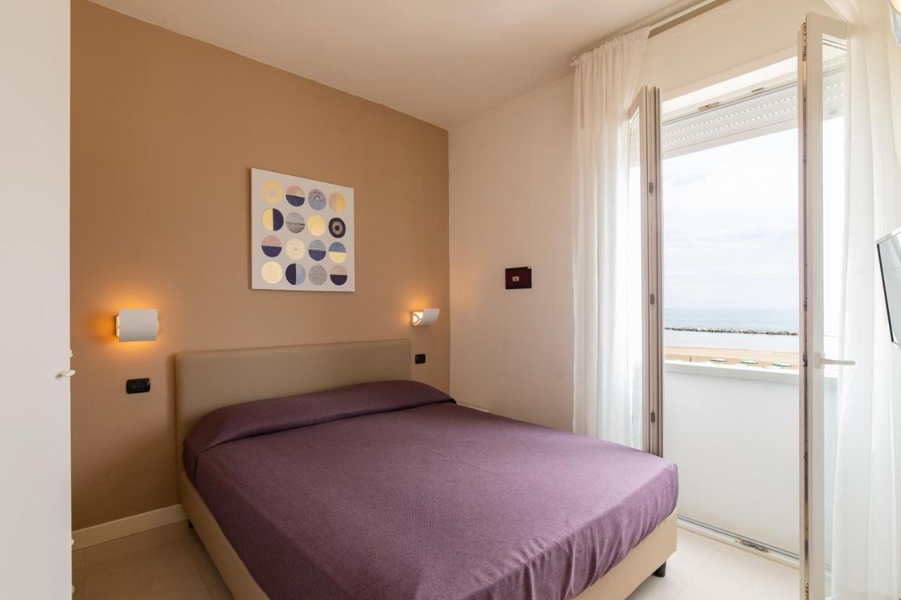 Sun Beach Residence Rimini Buitenkant foto