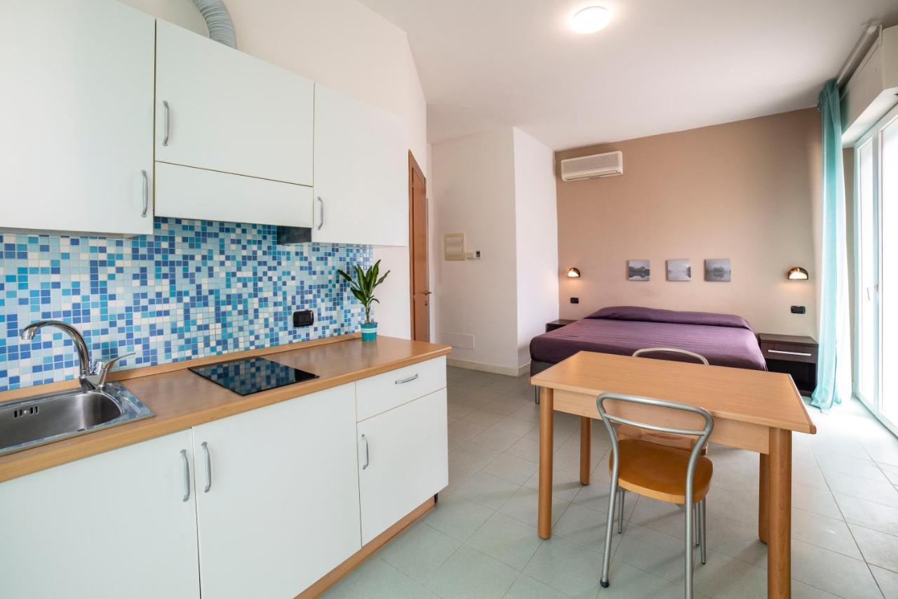Sun Beach Residence Rimini Buitenkant foto