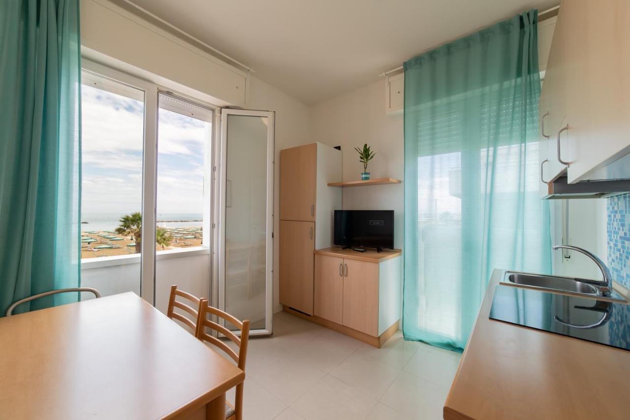 Sun Beach Residence Rimini Buitenkant foto