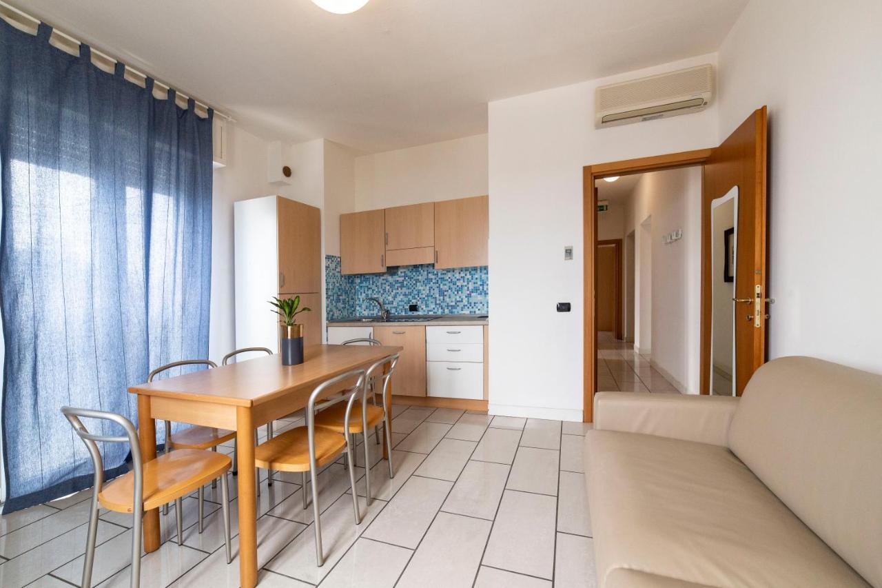 Sun Beach Residence Rimini Buitenkant foto